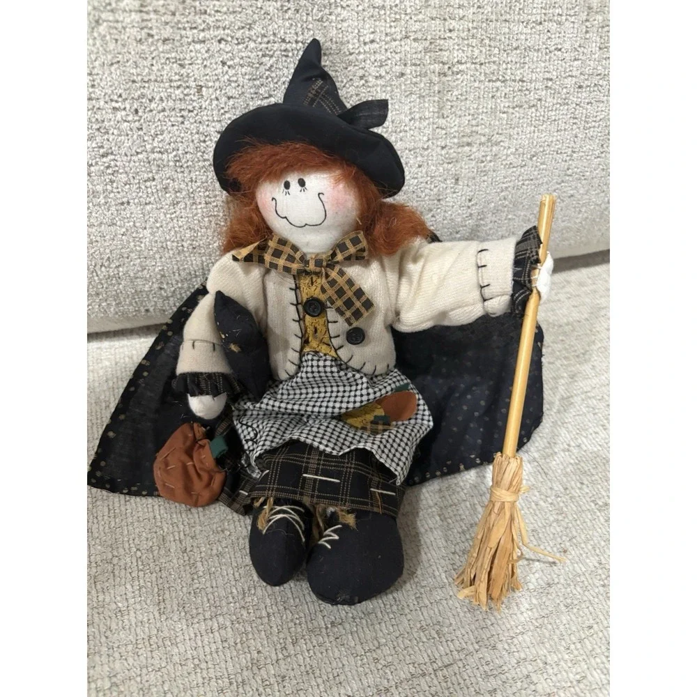 1999 Jo-Ann Patchwork Witch Shelf Sitter Black Cat Halloween
